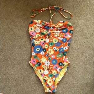 Retro ModCloth 70s Floral Swimsuit